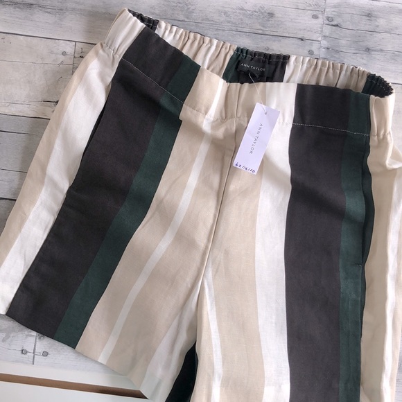 Ann Taylor Pants - Ann Taylor linen blend shorts